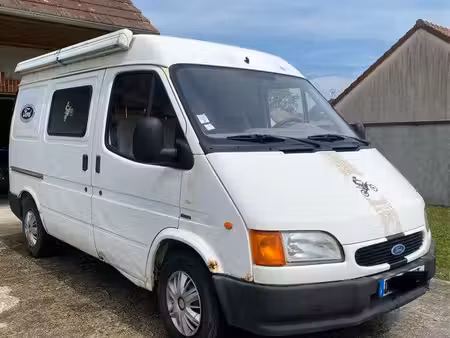 Ford Transit 2.5 76