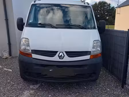 Renault Master 2.5 dCi 120