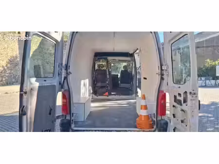 Renault Master 2.5 dCi 115