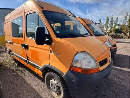 Renault Master 2.5 dCi 100