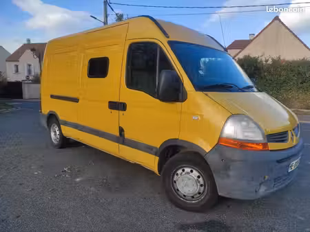 Renault Master 2.5 dCi 120