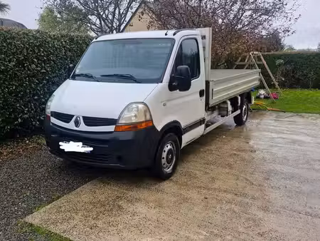 Renault Master 2.5 dCi 120