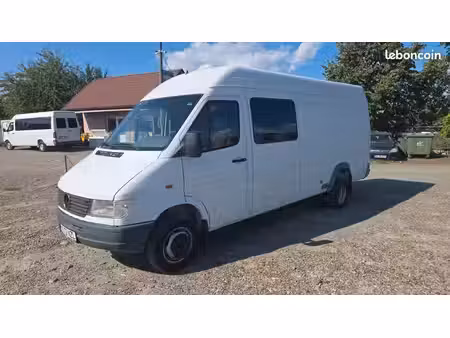 Mercedes-Benz Sprinter 412 2.9 122