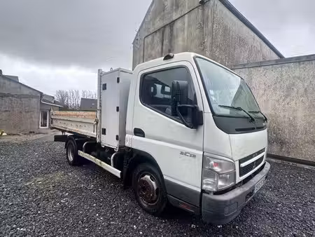 Mitsubishi Canter 