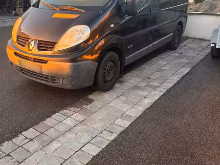 Renault Trafic 2.5 dCi 150