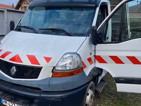 Renault Master 2.5 dCi 120
