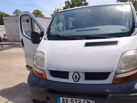 Renault Trafic 2.5 dCi 150