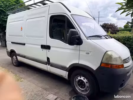 Renault Master 2.5 dCi 120