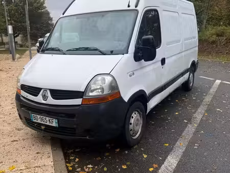 Renault Master 2.5 dCi 100