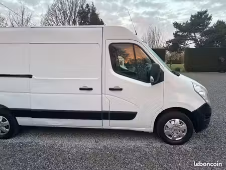 Renault Master 2.3 dCi 125