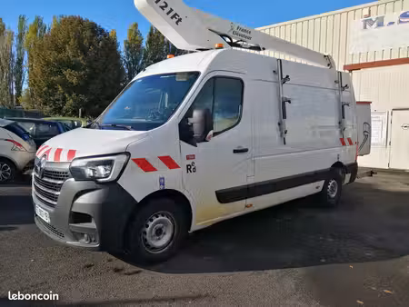 Renault Master 2.3 dCi 146