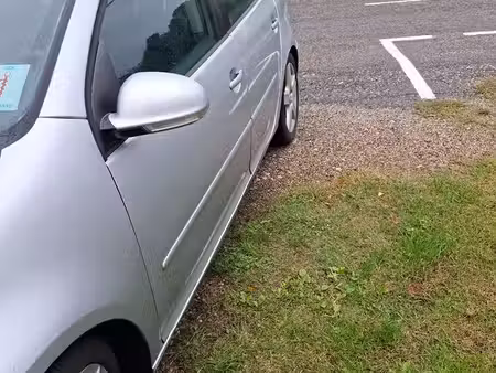 Volkswagen Golf 2.0 TDI 136