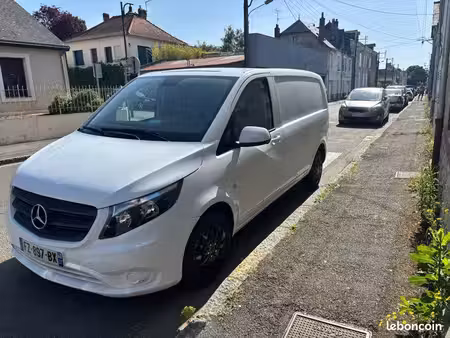 Mercedes-Benz Vito 110 2.0 102