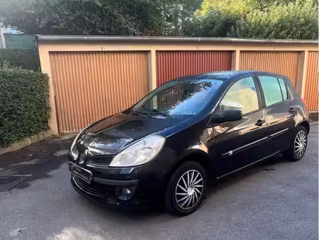 Renault Clio 1.4 98