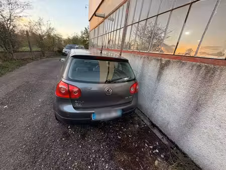 Volkswagen Golf 2.0 TDI 136