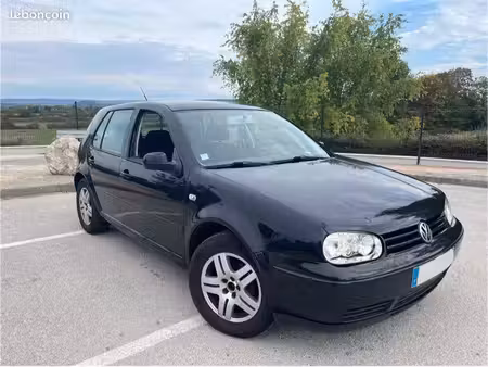 Volkswagen Golf 1.6 TDI 105