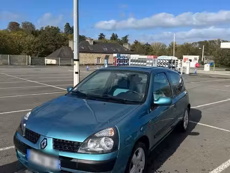Renault Clio 1.4 98