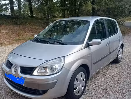 Renault Scénic 1.9 dCi 130
