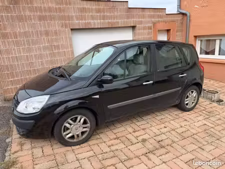 Renault Scénic 1.9 dCi 130
