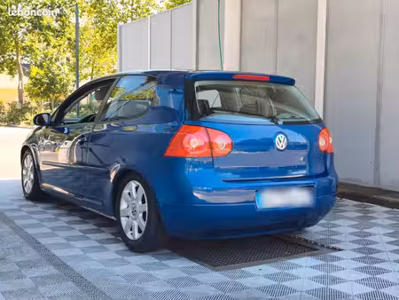 Volkswagen Golf 1.9 TDI 105