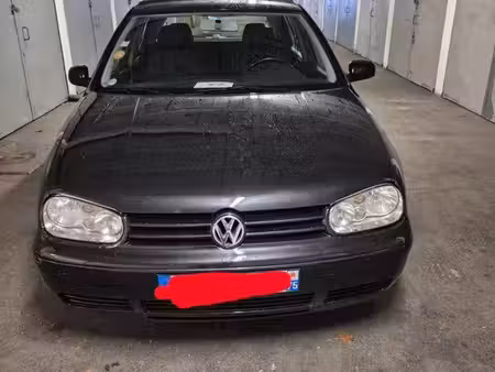 Volkswagen Golf 1.6 100