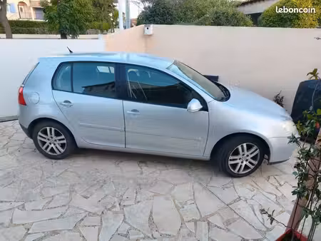 Volkswagen Golf 1.9 TDI 105