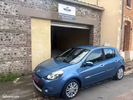 Renault Clio 1.2 75