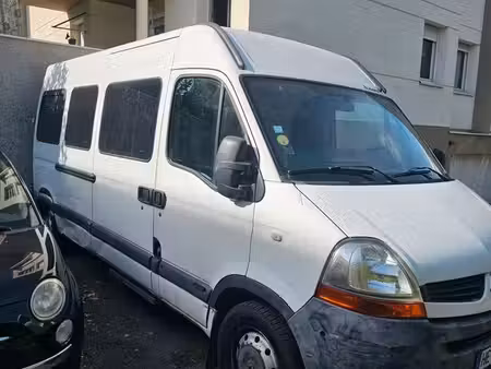 Renault Master 2.5 dCi 120