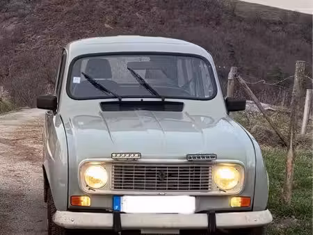 Renault R4 4L