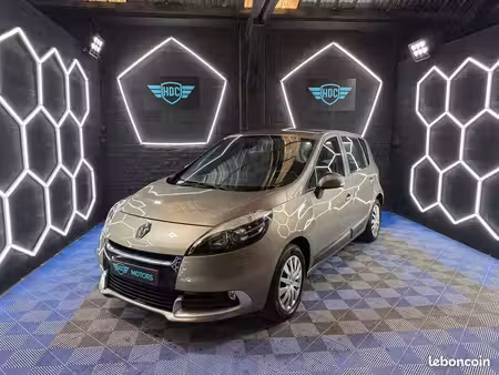 Renault Scénic 1.5 dCi 110 TomTom