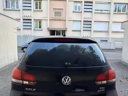 Volkswagen Golf 1.6 TDI 105