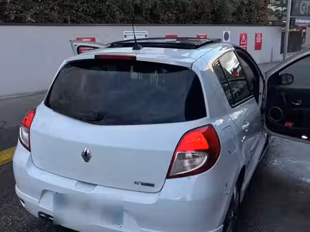 Renault Clio 1.6 128