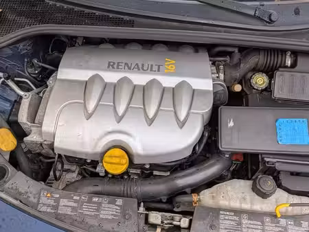 Renault Clio 1.6 110
