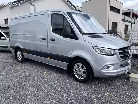 Mercedes-Benz Sprinter 319 190