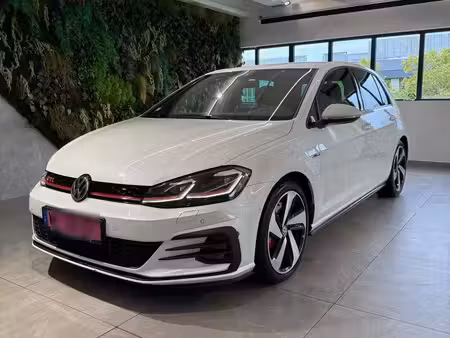 Volkswagen Golf GTI 2.0 Performance