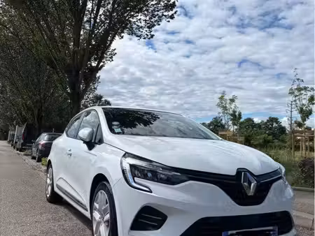 Renault Clio E-Tech 1.6 140 Business