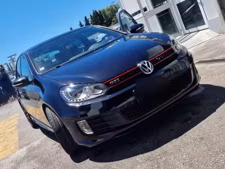 Volkswagen Golf GTI 2.0 TSI 235