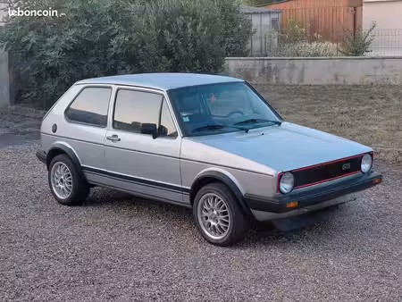Volkswagen Golf GTI