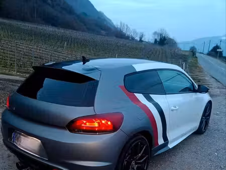 Volkswagen Scirocco R 2.0 TSI 265