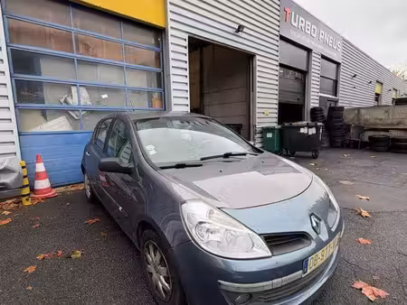 Renault Clio 1.4 98