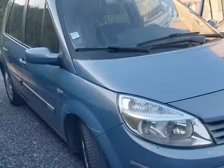 Renault Scénic 1.9 dCi 120