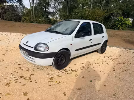 Renault Clio 90
