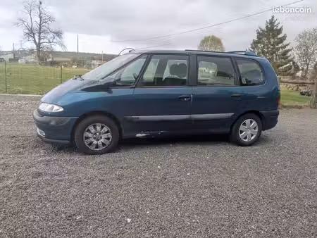 Renault Espace 2.2 110