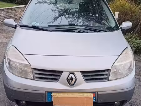 Renault Scénic 1.9 dCi 120