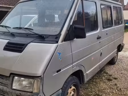 Renault Trafic 2.5 76