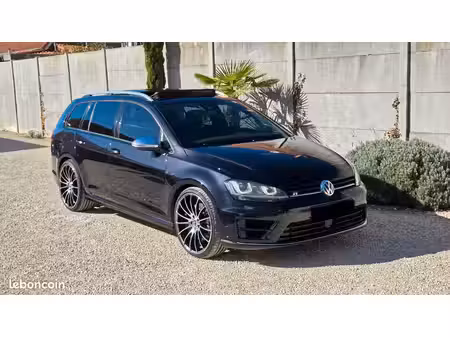 Volkswagen Golf R 2.0 TSI 300