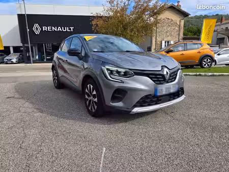 Renault Captur E-Tech 1.6 145 Techno