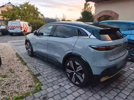 Renault Mégane E-Tech 220 Iconic