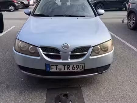 Nissan Almera 1.5 90