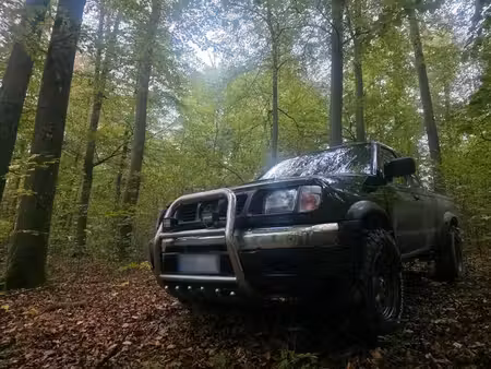 Nissan Navara 2.5